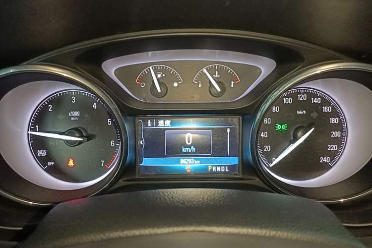 Used Buick Envision 2018 20T Two-Wheel-Drive Elite Model Instrument Cluster