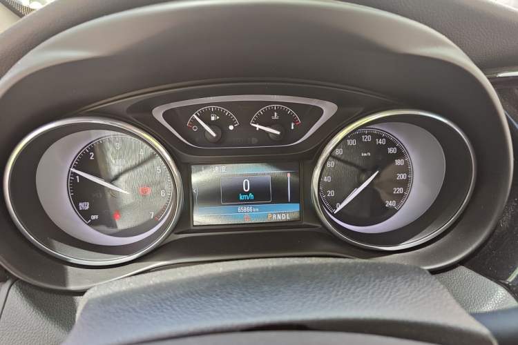 Used Buick Envision 2018 20T Two-Wheel-Drive Elite Model Instrument Cluster
