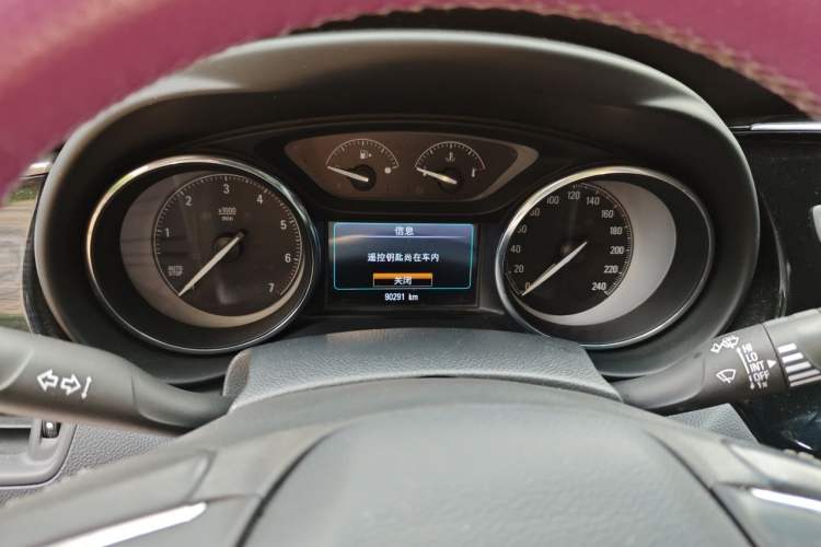 Used Buick Envision 2018 28T Four-Wheel Drive Elite Version Instrument Cluster