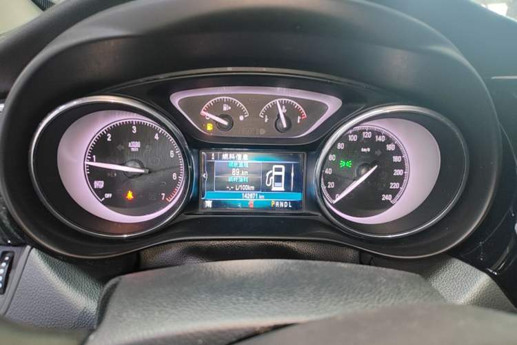 Used Buick Envision 2018 20T Two-Wheel Drive Luxury Model Instrument Cluster