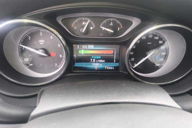Used Buick Envision 2018 20T Two-Wheel-Drive Elite Model Instrument Cluster