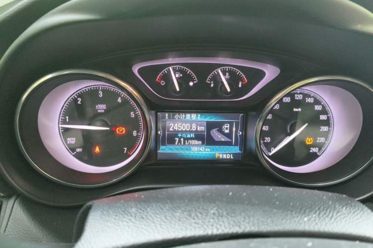Used Buick Envision 2018 20T Two-Wheel-Drive Elite Model Instrument Cluster