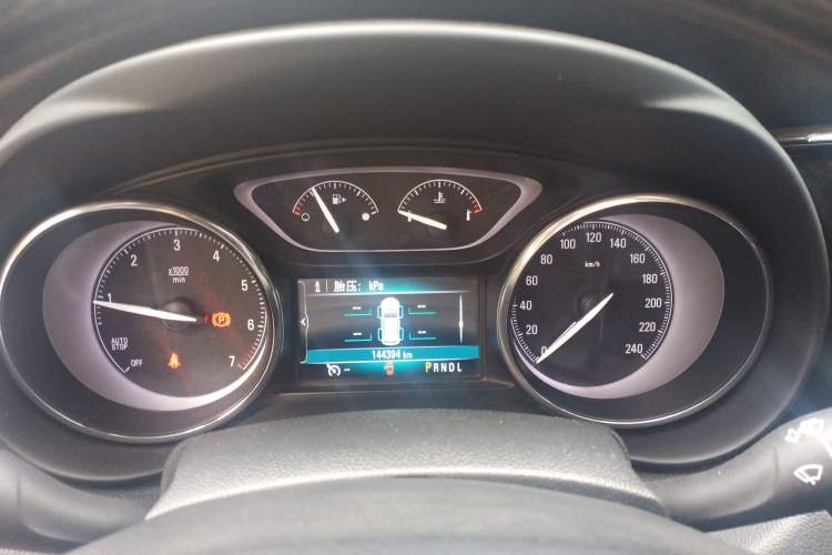 Used Buick Envision 2018 20T Two-Wheel-Drive Elite Model Instrument Cluster