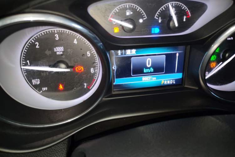 Used Buick Envision 2018 20T Two-Wheel-Drive Elite Model Instrument Cluster