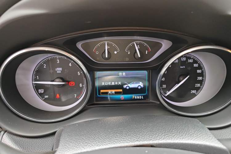 Used Buick Envision 2018 20T Two-Wheel-Drive Elite Model Instrument Cluster