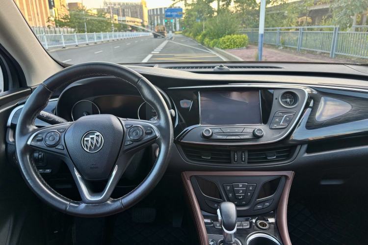 Used Buick Envision 2018 28T Four-Wheel Drive Luxury Model Interior 10