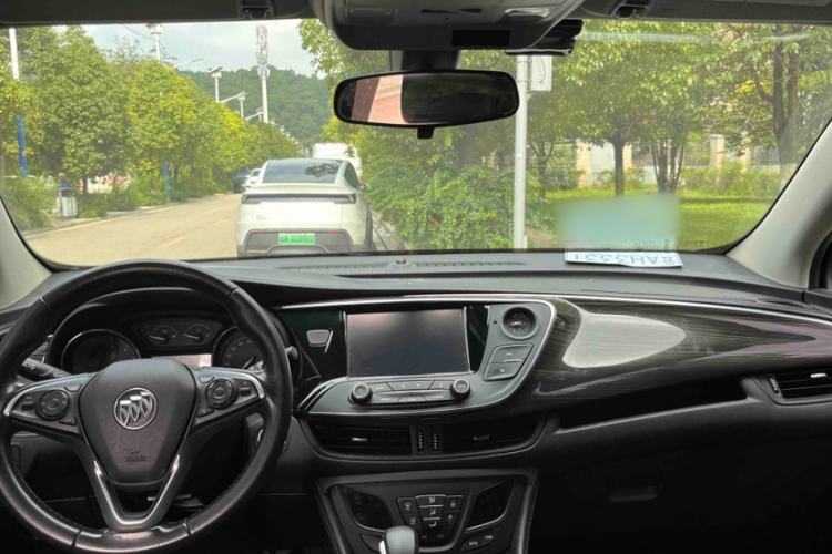 Used Buick Envision 2018 20T Two-Wheel-Drive Elite Model Interior 12