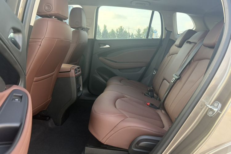 Used Buick Envision 2018 28T Four-Wheel Drive Elite Version Interior 2