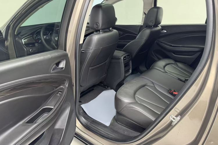 Used Buick Envision 2018 20T Two-Wheel-Drive Elite Model Interior 3