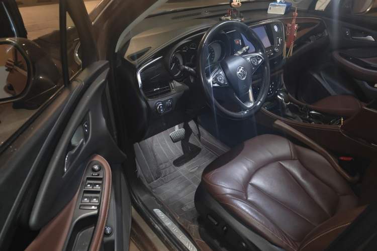 Used Buick Envision 2018 20T Two-Wheel Drive Luxury Model Interior 3