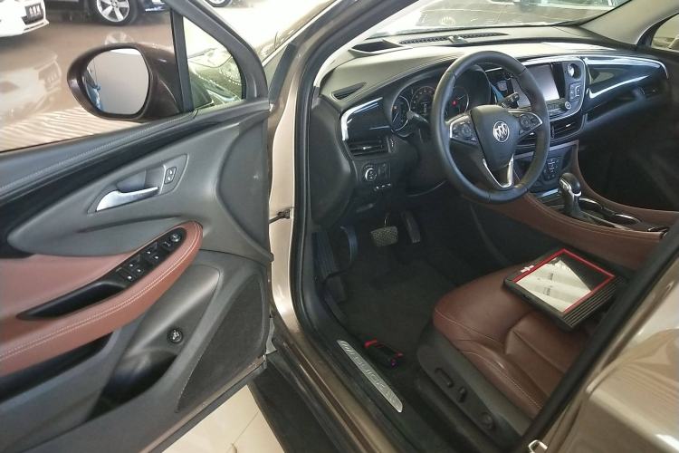Used Buick Envision 2018 28T Four-Wheel Drive Luxury Model Interior 3