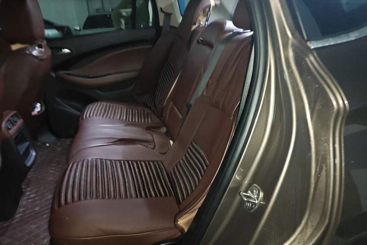 Used Buick Envision 2018 28T Four-Wheel Drive Elite Version Interior 4