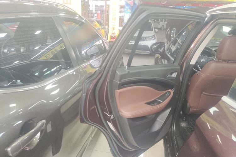 Used Buick Envision 2018 28T Four-Wheel Drive Luxury Model Interior 6