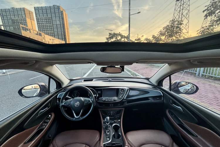 Used Buick Envision 2018 28T Four-Wheel Drive Luxury Model Interior 9