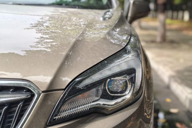 Used Buick Envision 2018 28T Four-Wheel Drive Elite Version Left Front Headlight