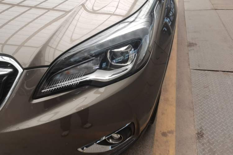 Used Buick Envision 2018 28T Four-Wheel Drive Elite Version Left Front Headlight