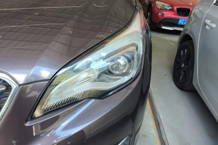 Used Buick Envision 2018 20T Two-Wheel-Drive Elite Model Left Front Headlight
