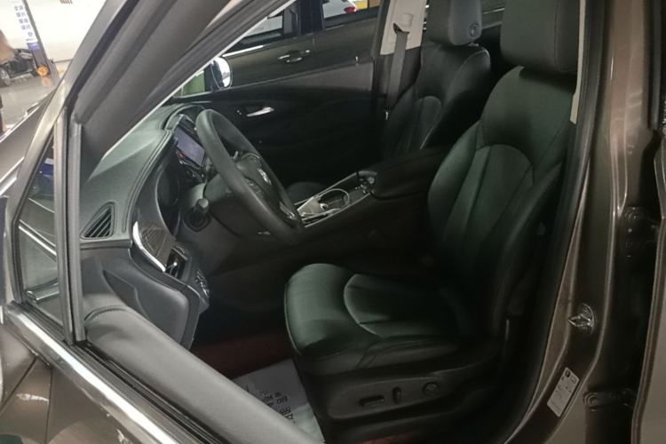 Used Buick Envision 2018 20T Two-Wheel-Drive Elite Model Left Front Seat