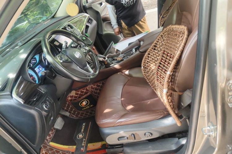 Used Buick Envision 2018 20T Two-Wheel Drive Luxury Model Left Front Seat