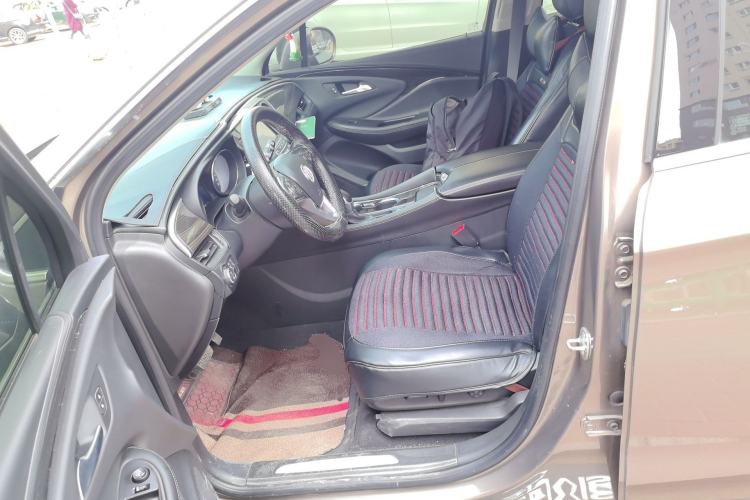 Used Buick Envision 2018 20T Two-Wheel-Drive Elite Model Left Front Seat