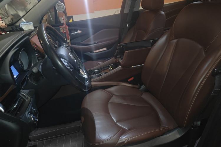 Used Buick Envision 2018 20T Two-Wheel Drive Luxury Model Left Front Seat