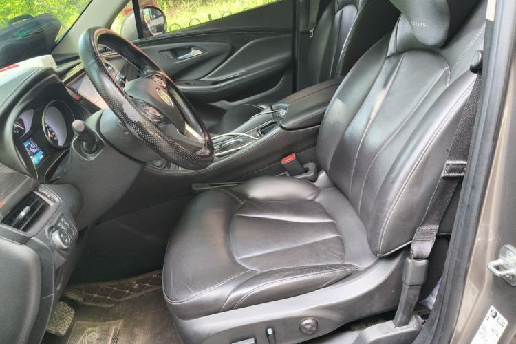 Used Buick Envision 2018 20T Two-Wheel-Drive Elite Model Left Front Seat
