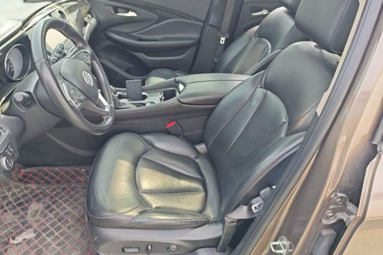 Used Buick Envision 2018 20T Two-Wheel-Drive Elite Model Left Front Seat