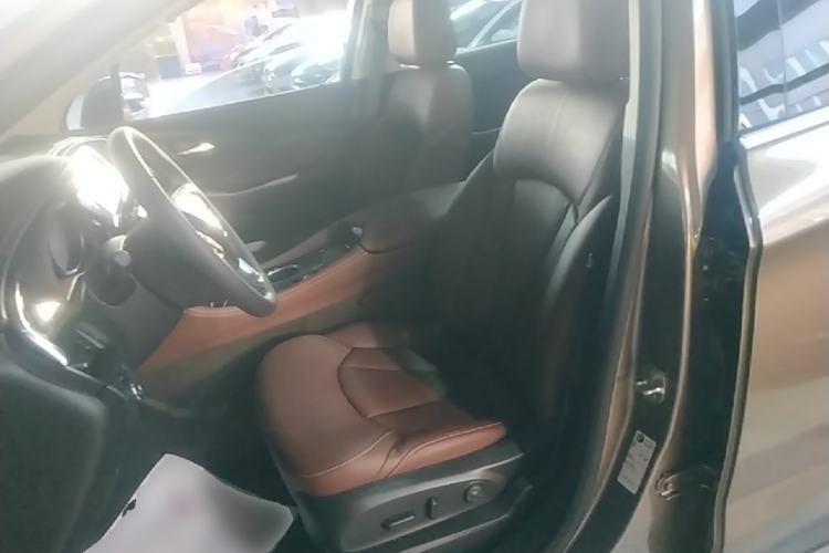 Used Buick Envision 2018 20T Two-Wheel Drive Luxury Model Left Front Seat
