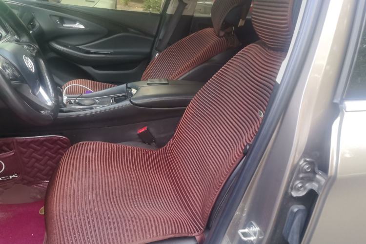Used Buick Envision 2018 20T Two-Wheel-Drive Elite Model Left Front Seat