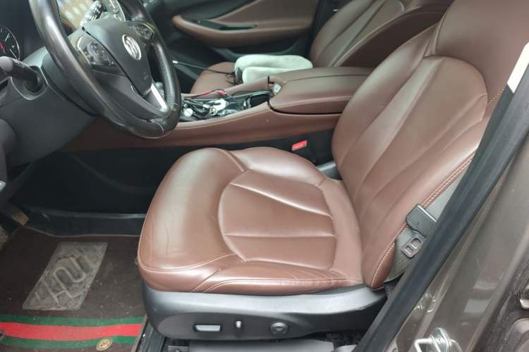 Used Buick Envision 2018 28T Four-Wheel Drive Luxury Model Left Front Seat