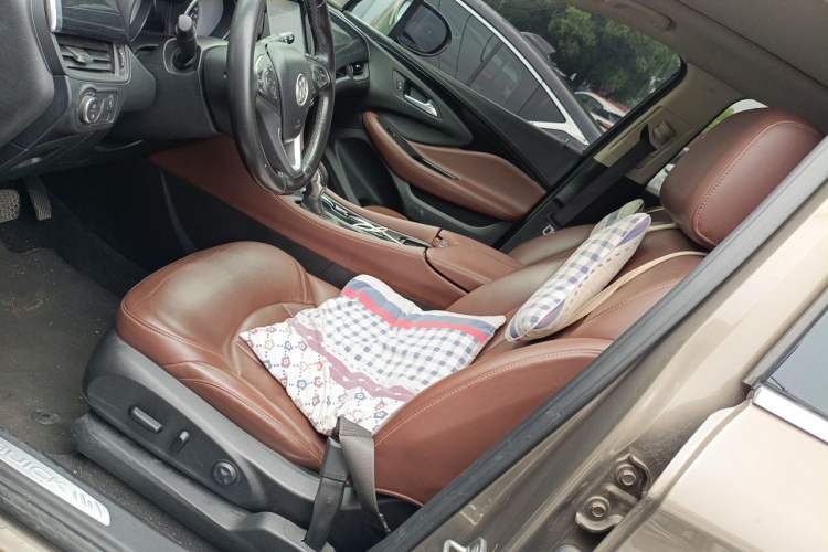 Used Buick Envision 2018 20T Two-Wheel Drive Luxury Model Left Front Seat