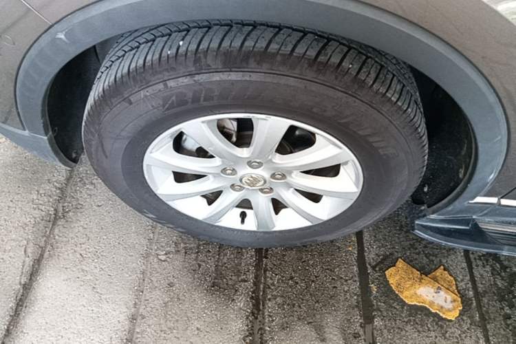 Used Buick Envision 2018 20T Two-Wheel Drive Luxury Model Left Front Wheel Hub