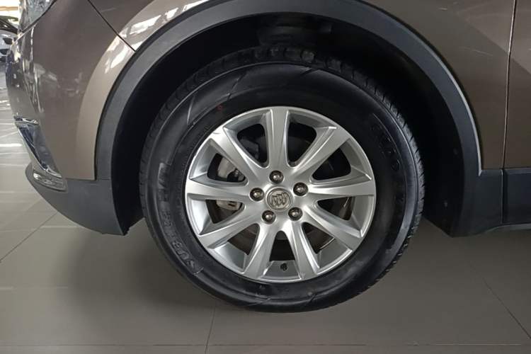 Used Buick Envision 2018 20T Two-Wheel-Drive Elite Model Left Front Wheel Hub