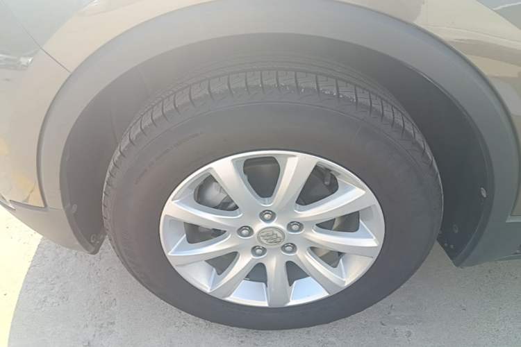 Used Buick Envision 2018 20T Two-Wheel-Drive Leading Model Left Front Wheel Hub