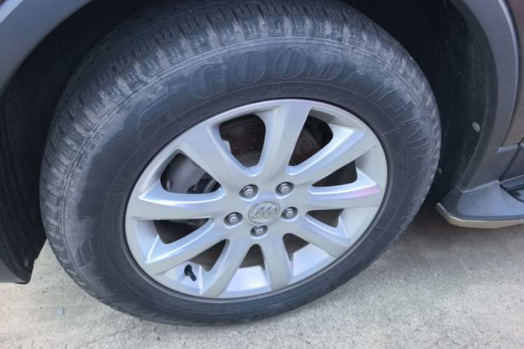 Used Buick Envision 2018 20T Two-Wheel-Drive Elite Model Left Front Wheel Hub