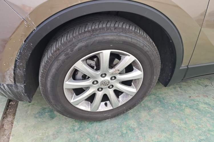 Used Buick Envision 2018 20T Two-Wheel-Drive Elite Model Left Front Wheel Hub