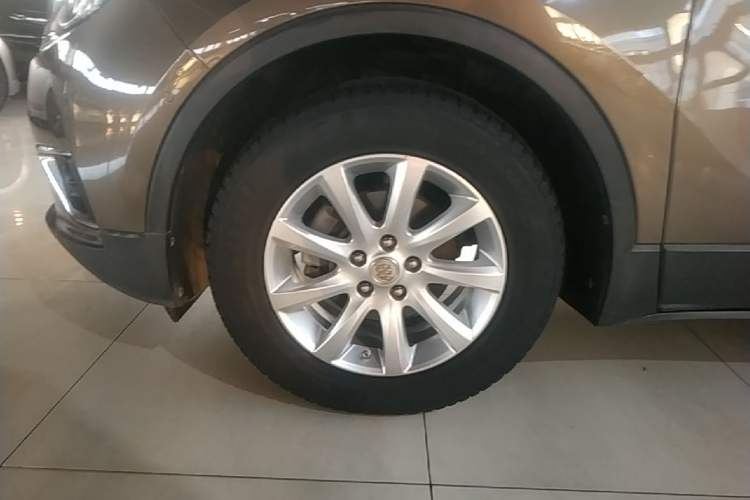 Used Buick Envision 2018 20T Two-Wheel Drive Luxury Model Left Front Wheel Hub