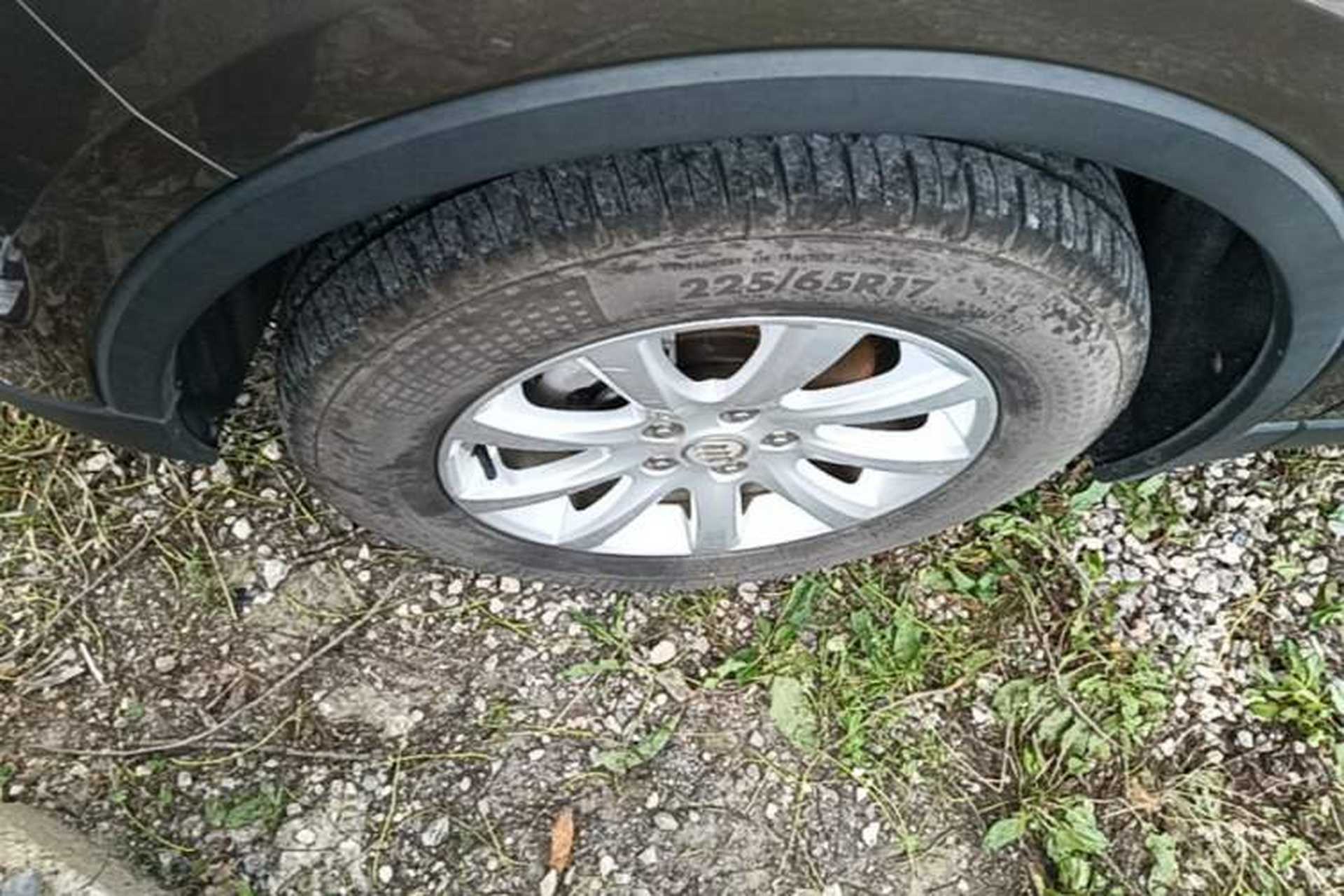 Used Buick Envision 2018 20T Two-Wheel-Drive Elite Model Left Front Wheel Hub