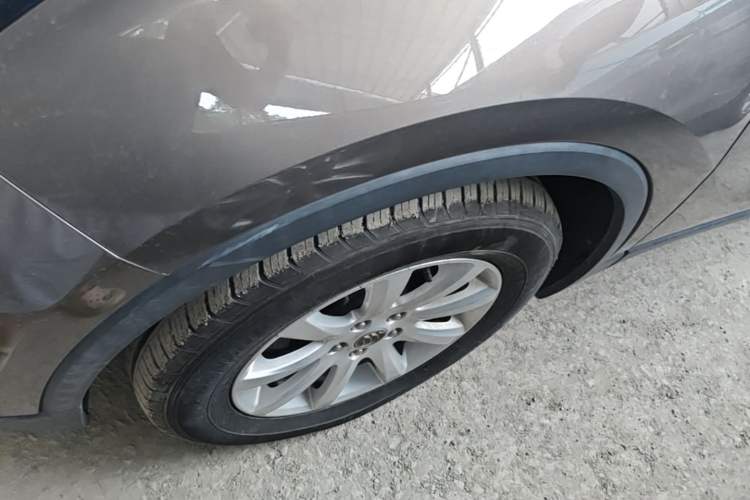 Used Buick Envision 2018 20T Two-Wheel-Drive Leading Model Left Front Wheel Hub