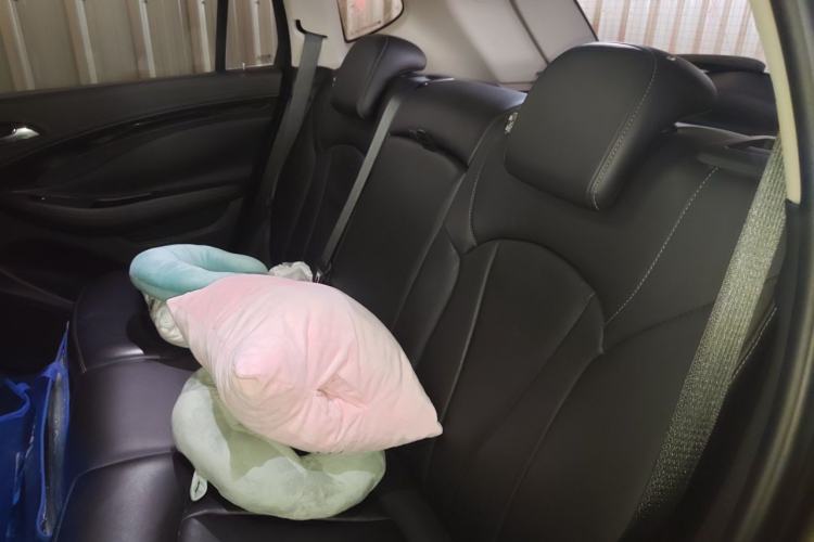 Used Buick Envision 2018 20T Two-Wheel-Drive Elite Model Left Rear Seat