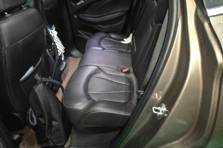 Used Buick Envision 2018 20T Two-Wheel-Drive Elite Model Left Rear Seat