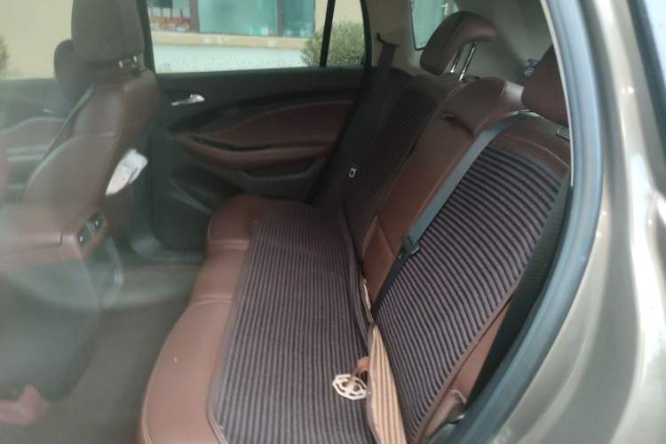 Used Buick Envision 2018 28T Four-Wheel Drive Elite Version Left Rear Seat