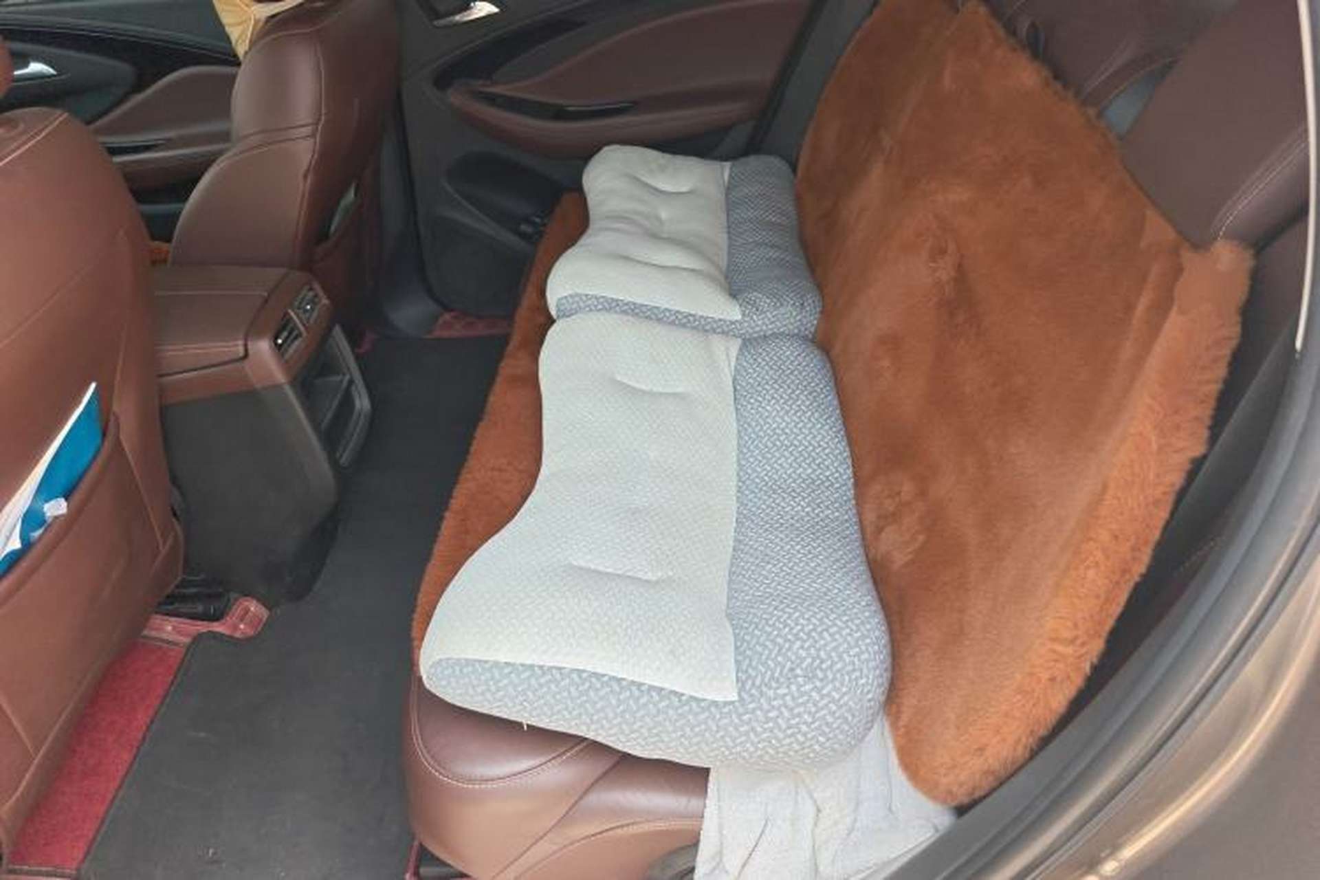 Used Buick Envision 2018 28T Four-Wheel Drive Elite Version Left Rear Seat