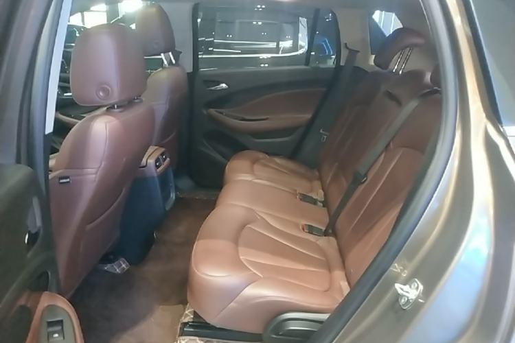 Used Buick Envision 2018 28T Four-Wheel Drive Elite Version Left Rear Seat