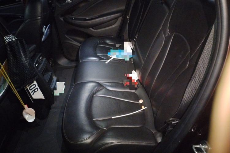 Used Buick Envision 2018 20T Two-Wheel-Drive Elite Model Left Rear Seat