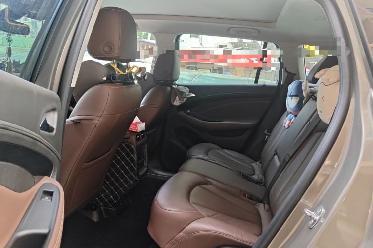Used Buick Envision 2018 28T Four-Wheel Drive Luxury Model Left Rear Seat