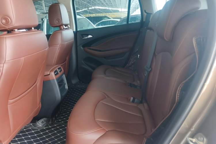 Used Buick Envision 2018 28T Four-Wheel Drive Elite Version Left Rear Seat