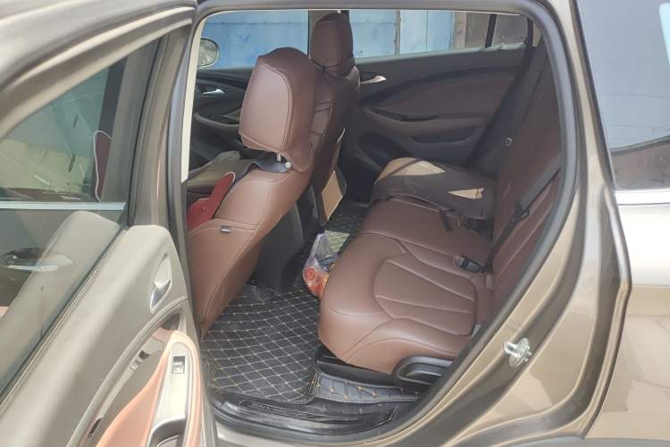 Used Buick Envision 2018 28T Four-Wheel Drive Elite Version Left Rear Seat