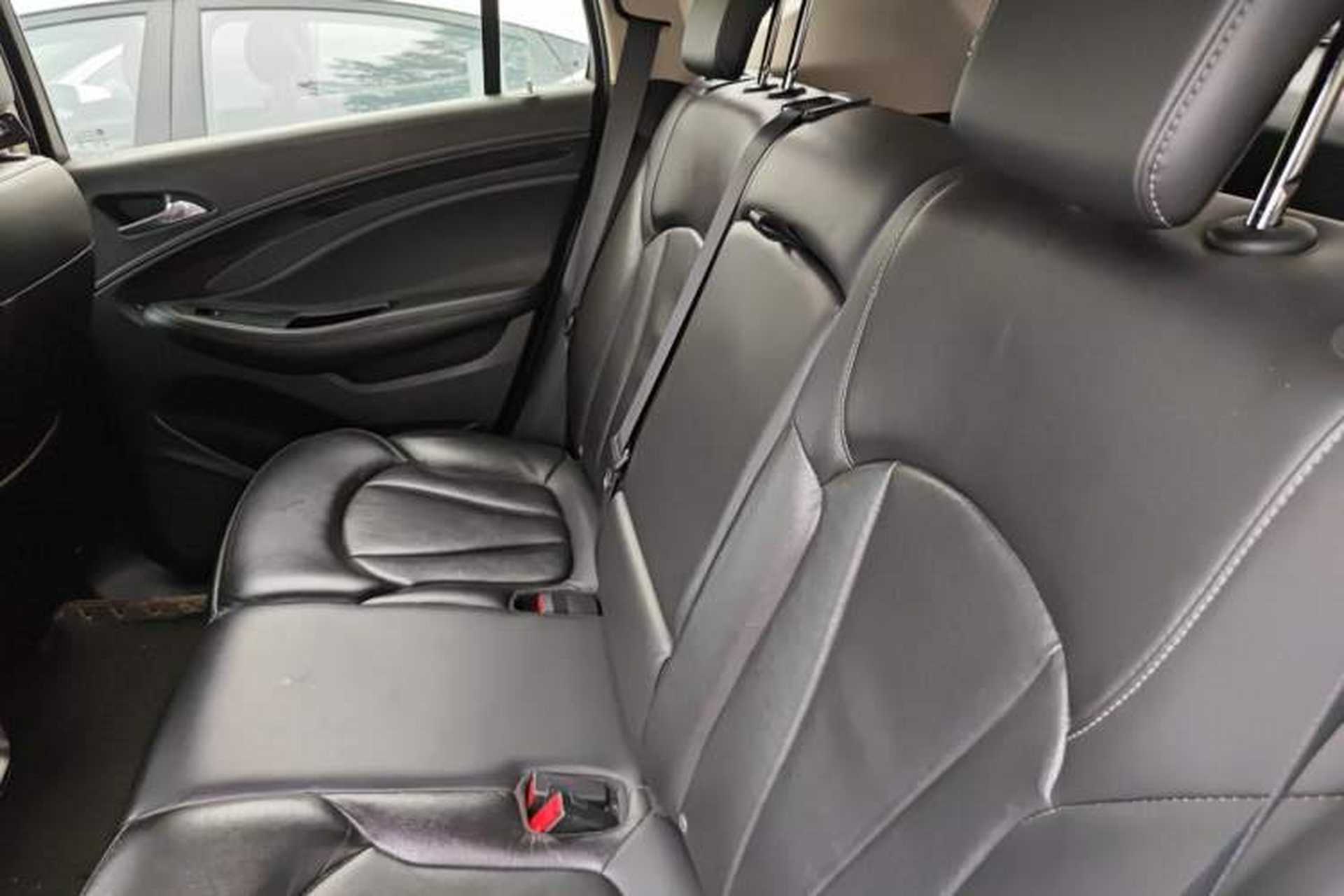 Used Buick Envision 2018 20T Two-Wheel-Drive Elite Model Left Rear Seat