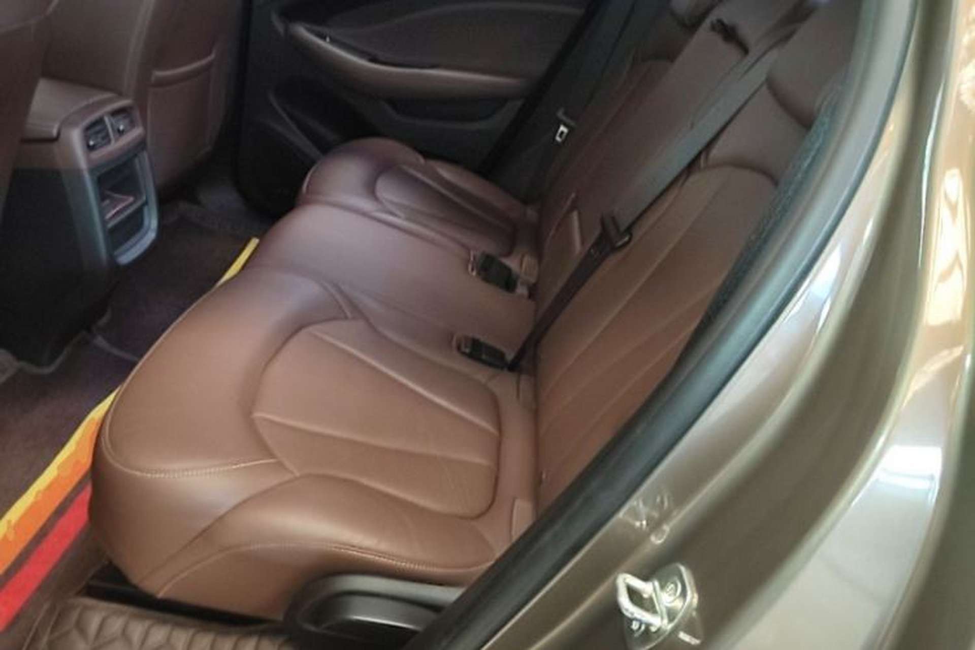 Used Buick Envision 2018 28T Four-Wheel Drive Elite Version Left Rear Seat